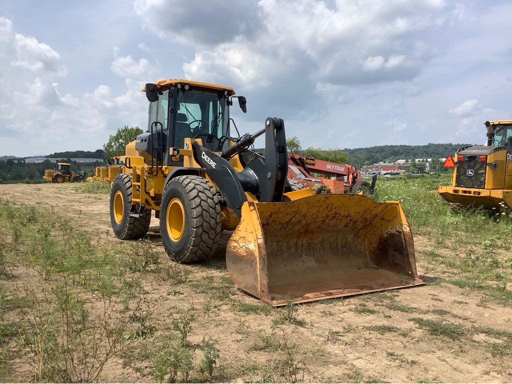 2019 John Deere 524L Image 15