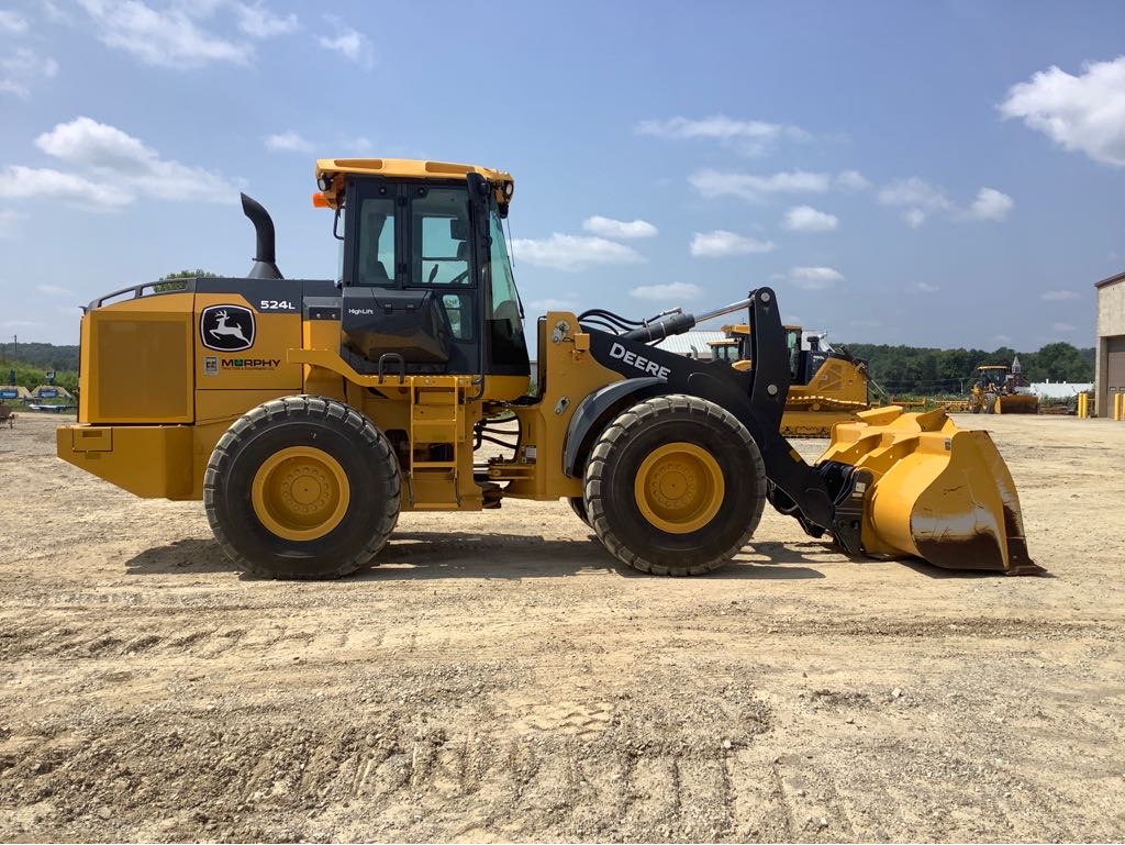 2019 John Deere 524L Image 14