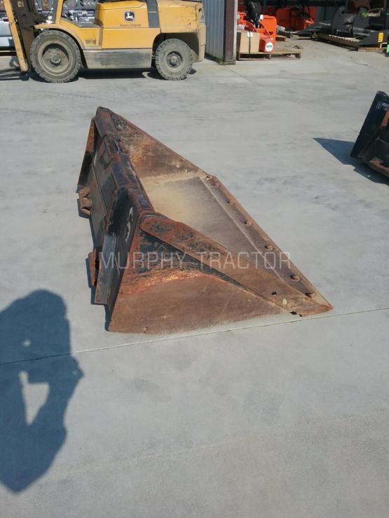 2016 John Deere 66″ CWP Bucket — 555 44910.15577