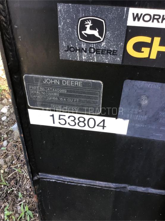 2017 John Deere 66″ CWP Bucket photo 2
