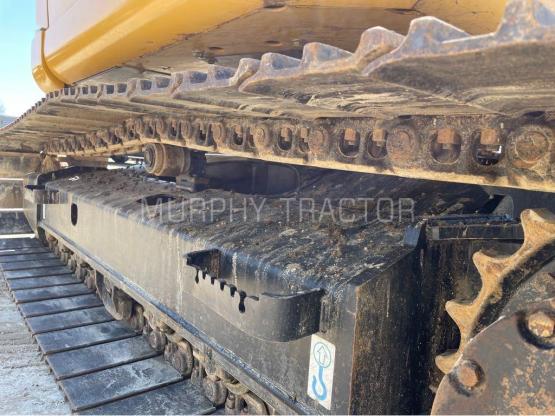 2021 John Deere 135G photo 14