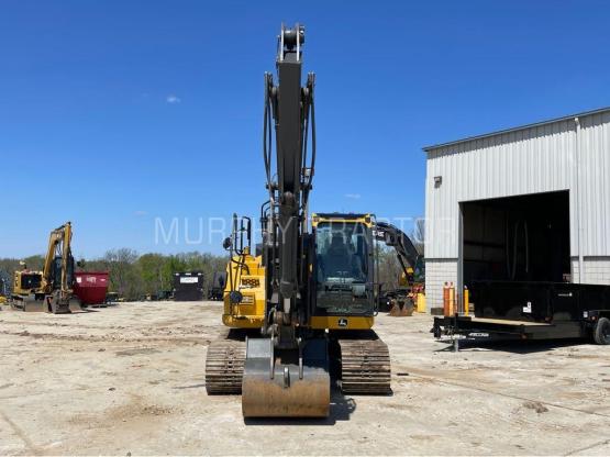 2021 John Deere 135G photo 9