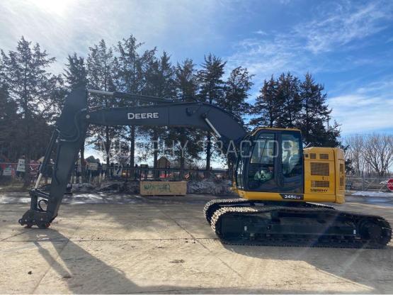 2022 John Deere 245G photo 3