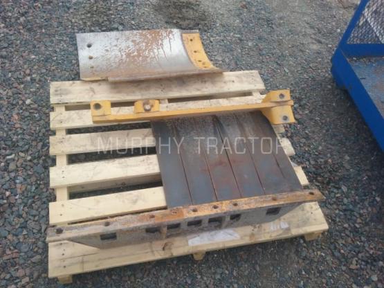 John Deere G Series Grader 27″ Tall LH Moldboard Extension photo 1