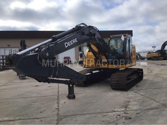 2023 John Deere 245 P photo 1