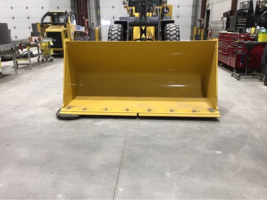 2023 John Deere 544G  Bucket Image 1
