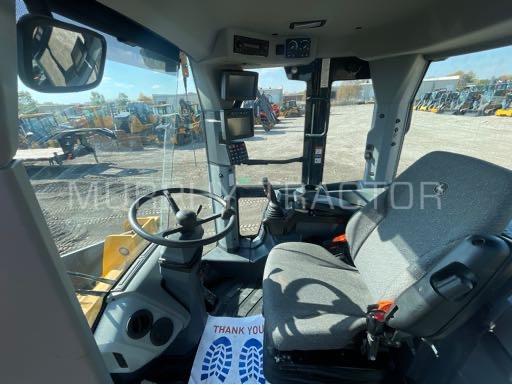 2022 John Deere 544 P photo 3