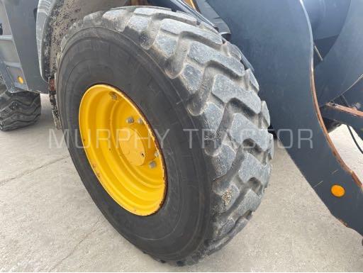 2019 John Deere 344L photo 15