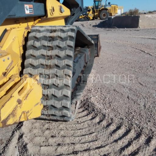 2022 John Deere 333G photo 16