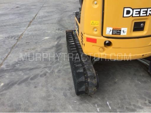 2020 John Deere 17G Image 15