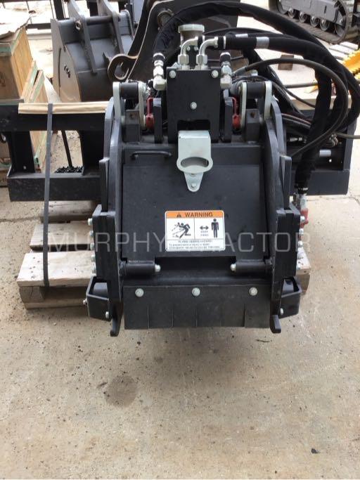 2022 John Deere CP18E 18″ CWP Cold Planer photo 3