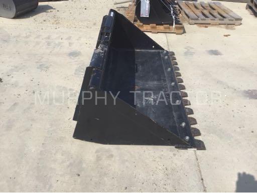 John Deere 66″ CWP Bucket — 555 49391.15577