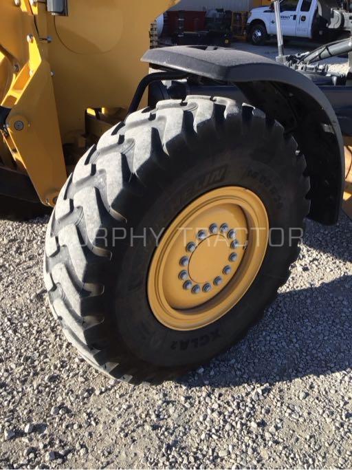 2023 John Deere 672G photo 13
