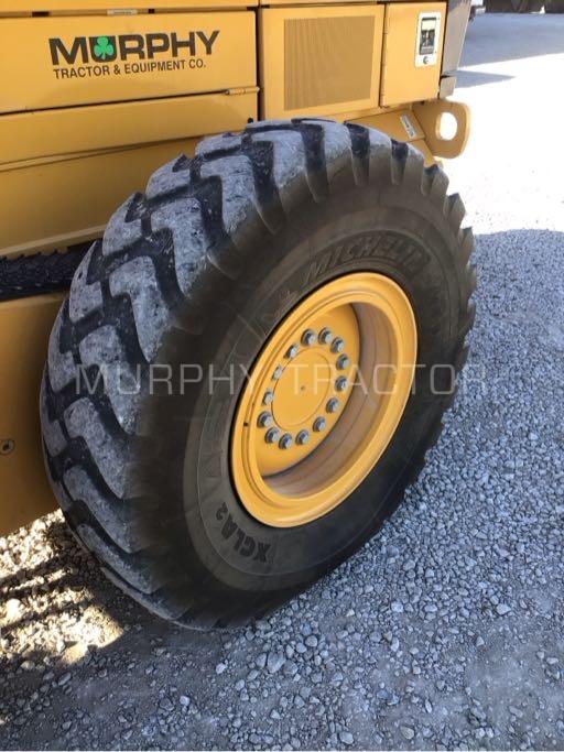 2023 John Deere 672G photo 15