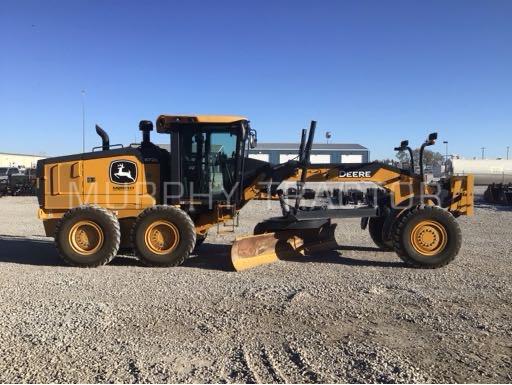 2023 John Deere 672G photo 8