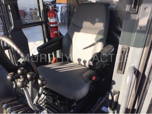 2023 John Deere 672G photo 12