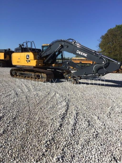 2023 John Deere 210 P — 555 49811.15389
