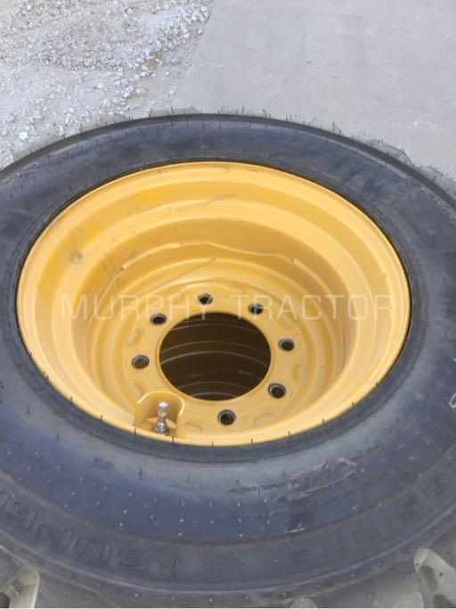 2024 John Deere 324G  Tires Image 6