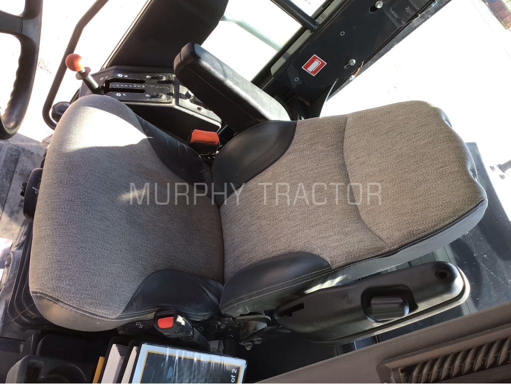 2017 John Deere 672G Image 12
