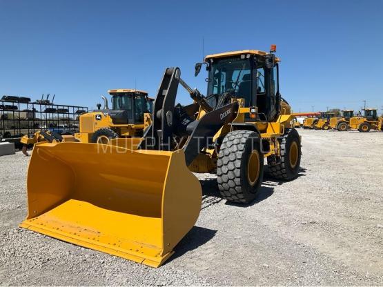 2022 John Deere 524 P Hi Lift Plus photo 1