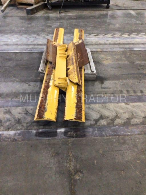 John Deere G Series Grader 27″ Tall RH Moldboard Extension — 555 50248.15577