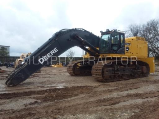 2022 John Deere 670G photo 1