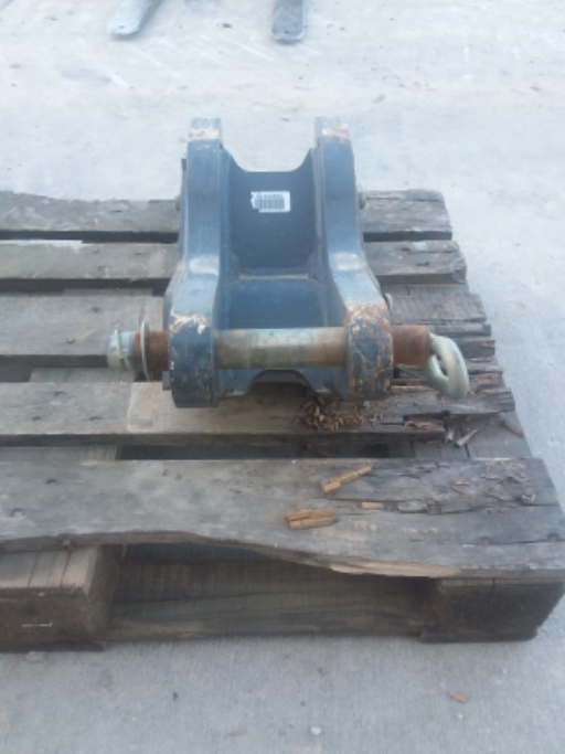 John Deere 310  Mechanical Coupler Image 2