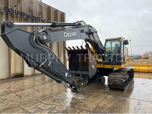 2023 John Deere 245 P photo 1