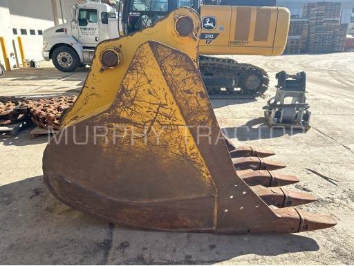 John Deere 470G 42″ Bucket — 555 50742.15577