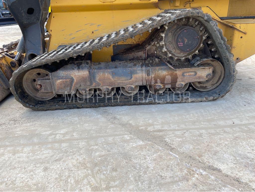 2019 John Deere 333G Image 14