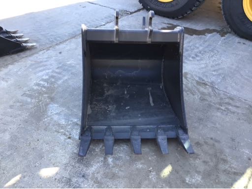 2025 John Deere 30″ 50 P EXC Bucket photo 3