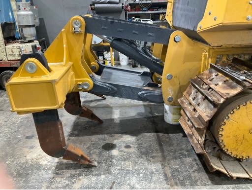 2022 John Deere 750L Rear Ripper — 555 50832.15388