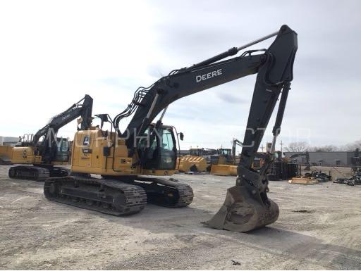 2023 John Deere 245 P photo 1