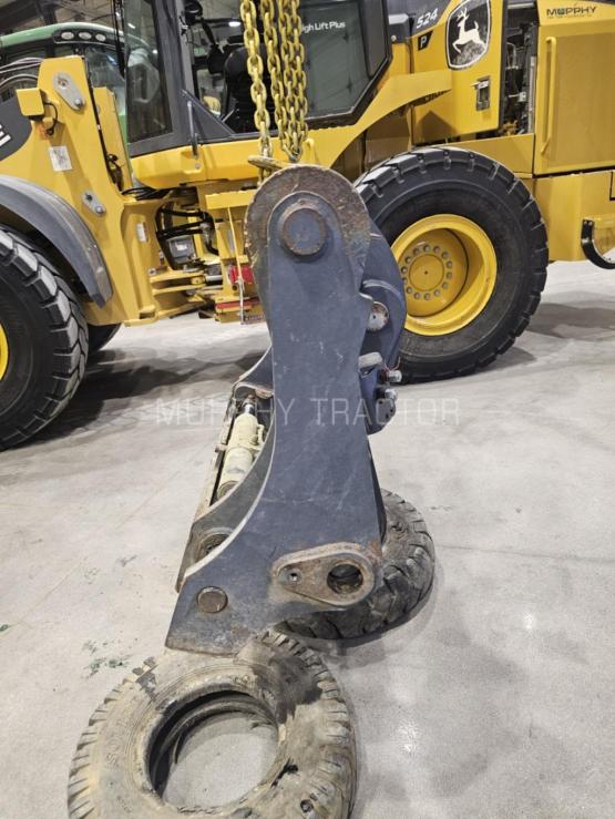 John Deere 524 P HI VIS Coupler photo 1