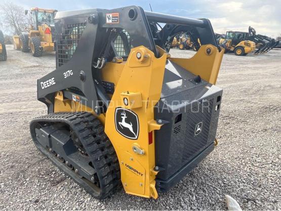 2023 John Deere 317G photo 5
