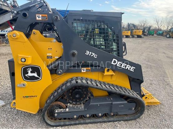 2023 John Deere 317G photo 8