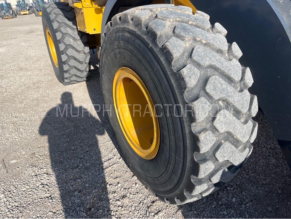 2023 John Deere 624 P Image 16