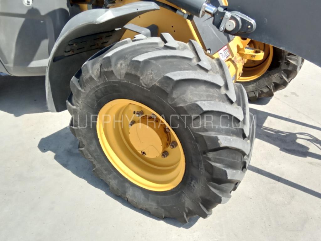 2019 John Deere 324L Image 13