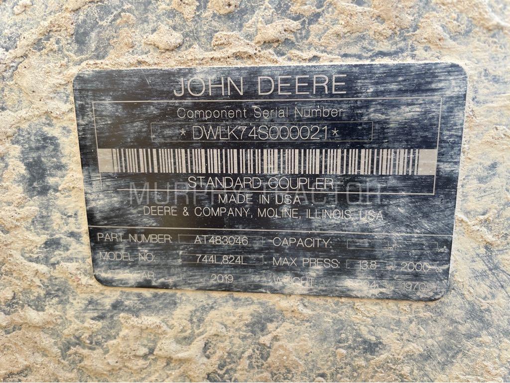 2020 John Deere 824L Image 18