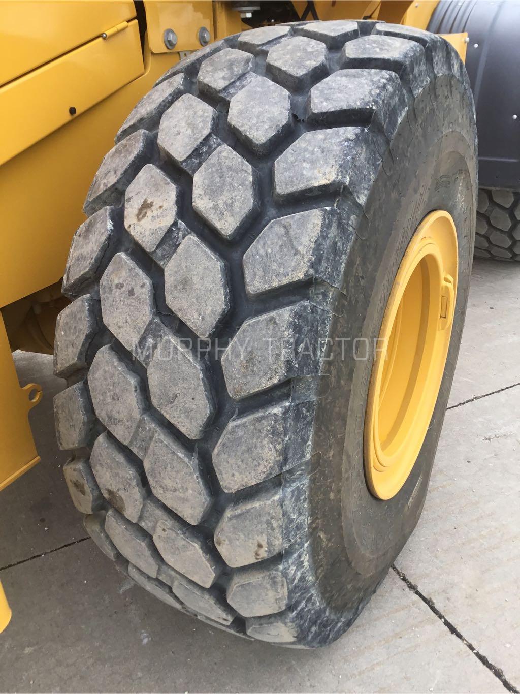 2023 John Deere 644 X Image 15