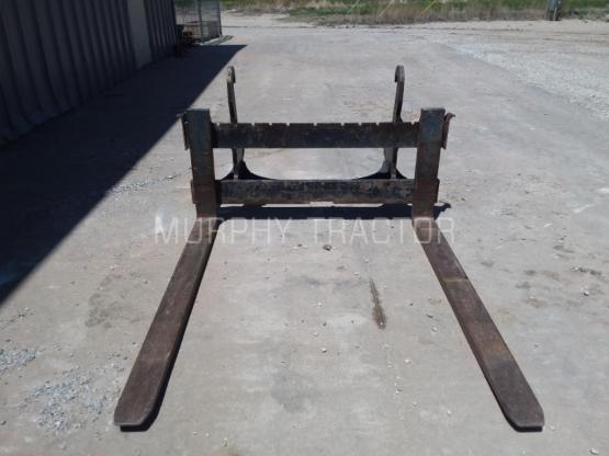 John Deere 310SL Fork Set photo 2