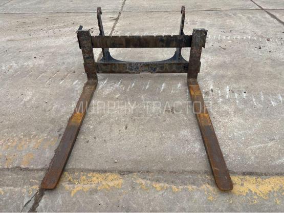 John Deere 310SL Fork Set photo 1