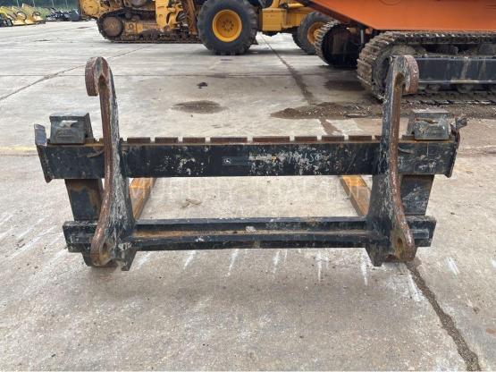 John Deere 310SL Fork Set photo 5