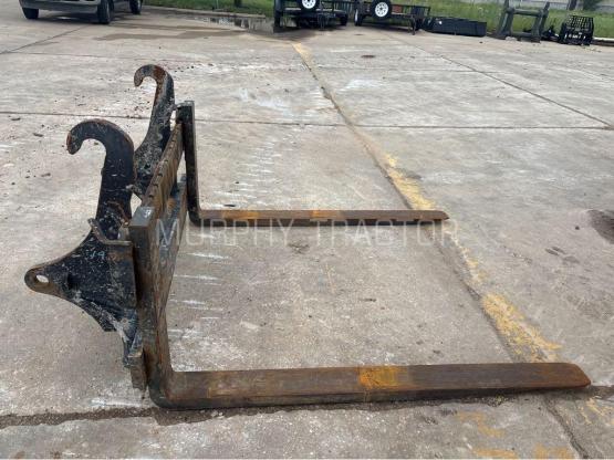 John Deere 310SL Fork Set photo 6