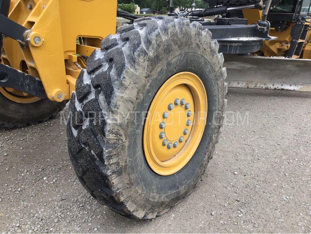 2020 John Deere 772G Image 13