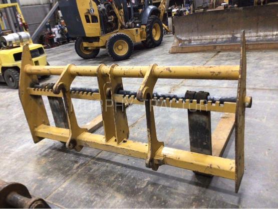 John Deere 444-624 60″ x 96″ HiVis Fork Set photo 5