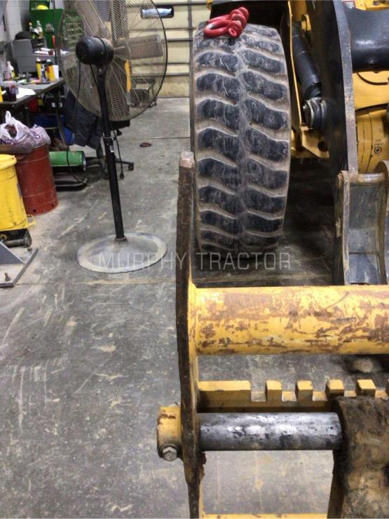 John Deere 444-624 60″ x 96″ HiVis Fork Set photo 7