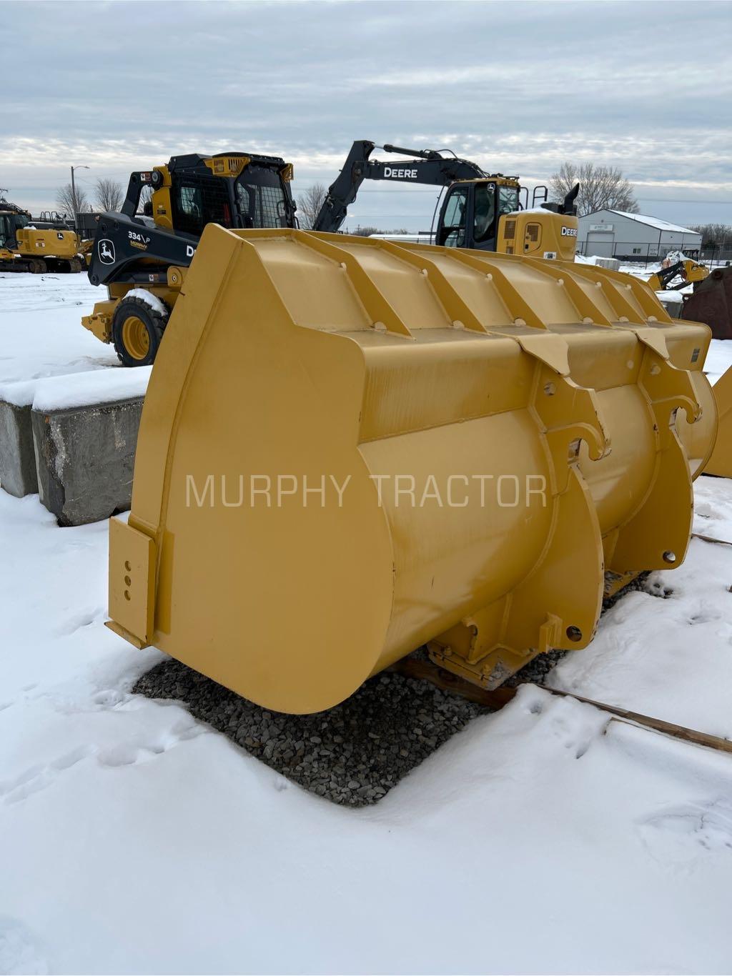 John Deere 444-624 4 CY HiVis Coupler  Bucket Image 6