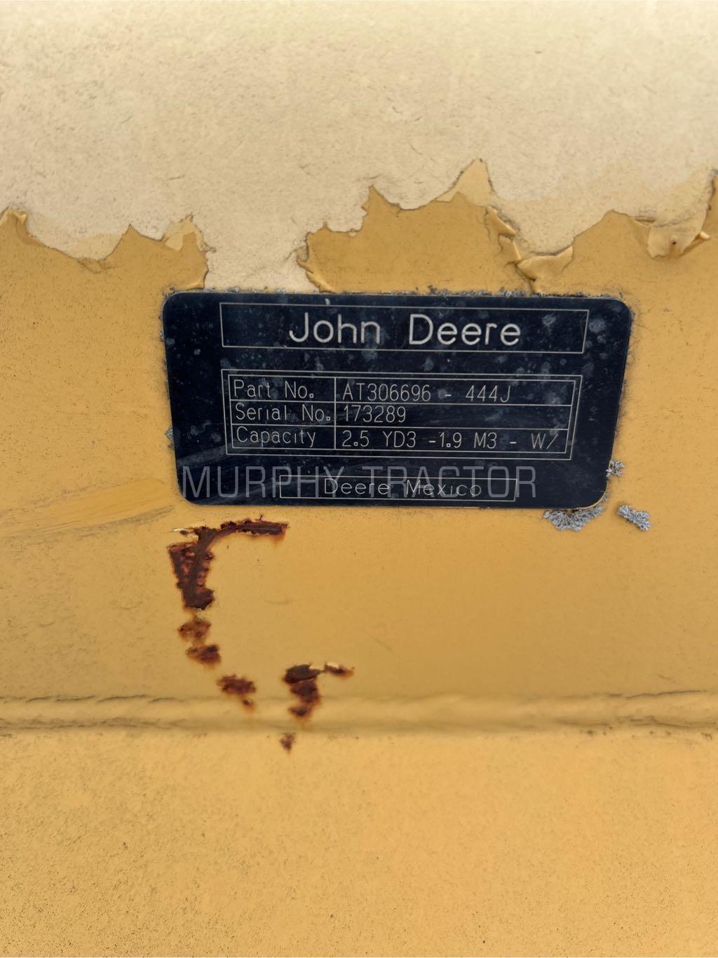 John Deere 444 2.5 CY P/O  Bucket Image 2