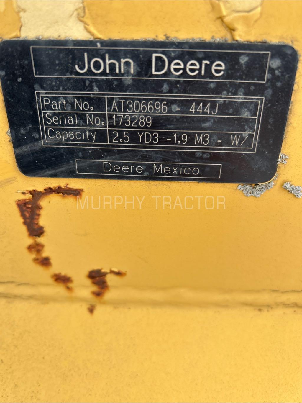 John Deere 444 2.5 CY P/O  Bucket Image 7